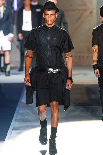 Look 23